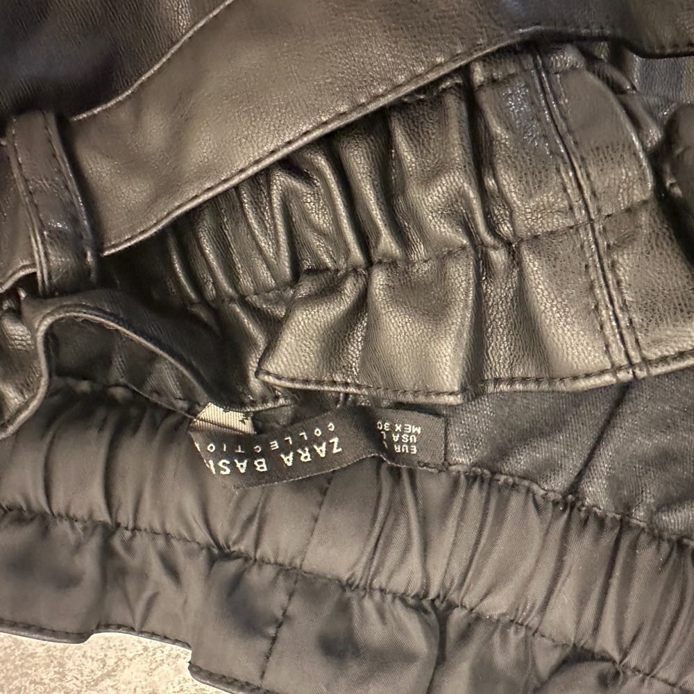 Zara Faux leather skirt with lace trim - size L - Picture 6 of 8